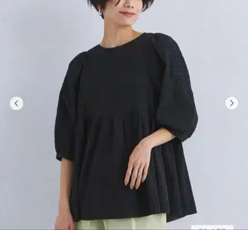 새상품급 그린 라벨 릴랙싱 셔링 자카드 페플럼 블라우스 블랙
