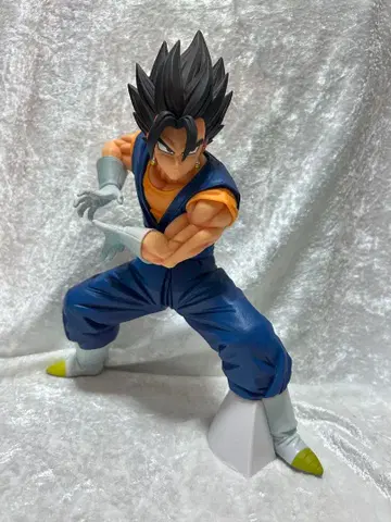 드래곤볼 베지트 피규어