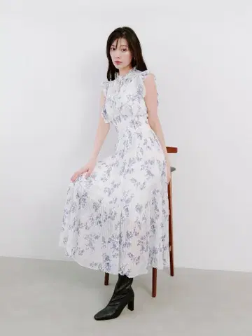 snidel 프린트 플리츠 셔링 원피스 사이즈 0