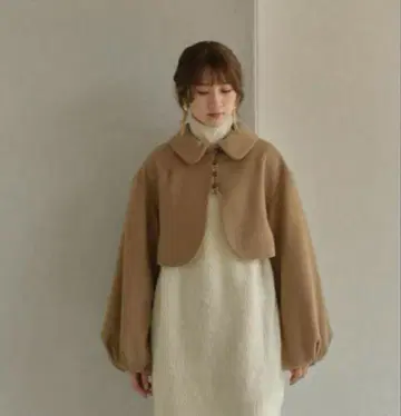 eaphi 볼륨 슬리브 숏 자켓 브라운