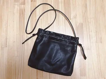 북유럽 생활 잡화점 분류가 잘 되는 가죽 복조리 미니백
