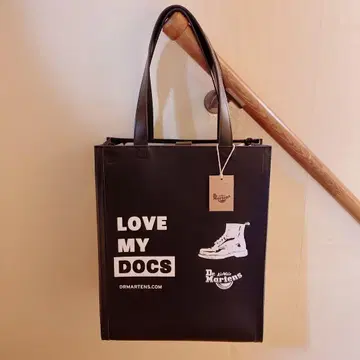 Dr. Martens LOVE MY DOGS 토트백 숄더백