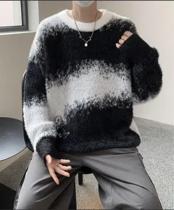 오버사이즈 니트 스웨터 블랙 화이트