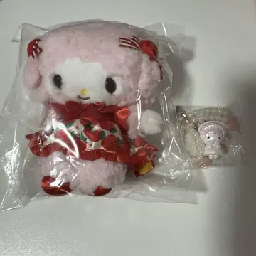 딸기신문 50주년 피아노짱 봉제 인형 키링