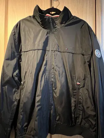 TOMMY HILFIGER 점퍼