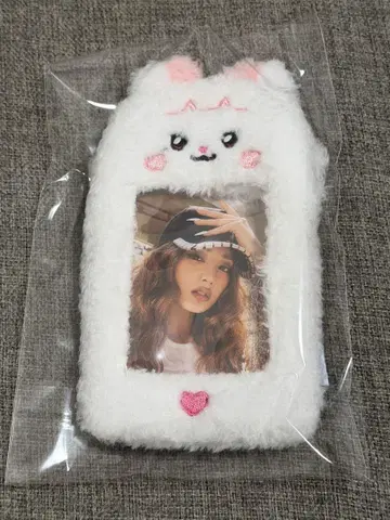 i-dle 민니 포토 카드 홀더 LINE FRIENDS