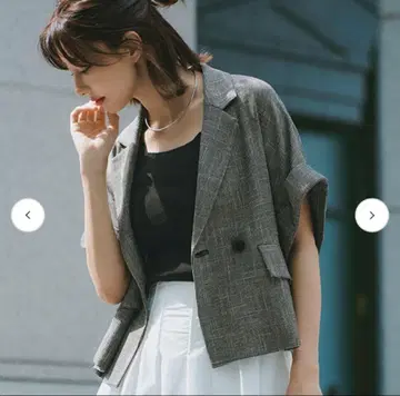 새상품 택 포함*Lounie 하프 슬리브 카라미 자켓(아이보리 x 블랙)