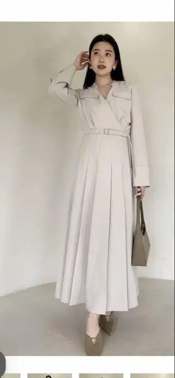 더블 새틴 노카라 턱 원피스