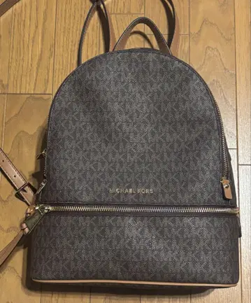 MICHAEL KORS 백팩 브라운