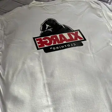Xlarge 백 프린트 롱 T 화이트