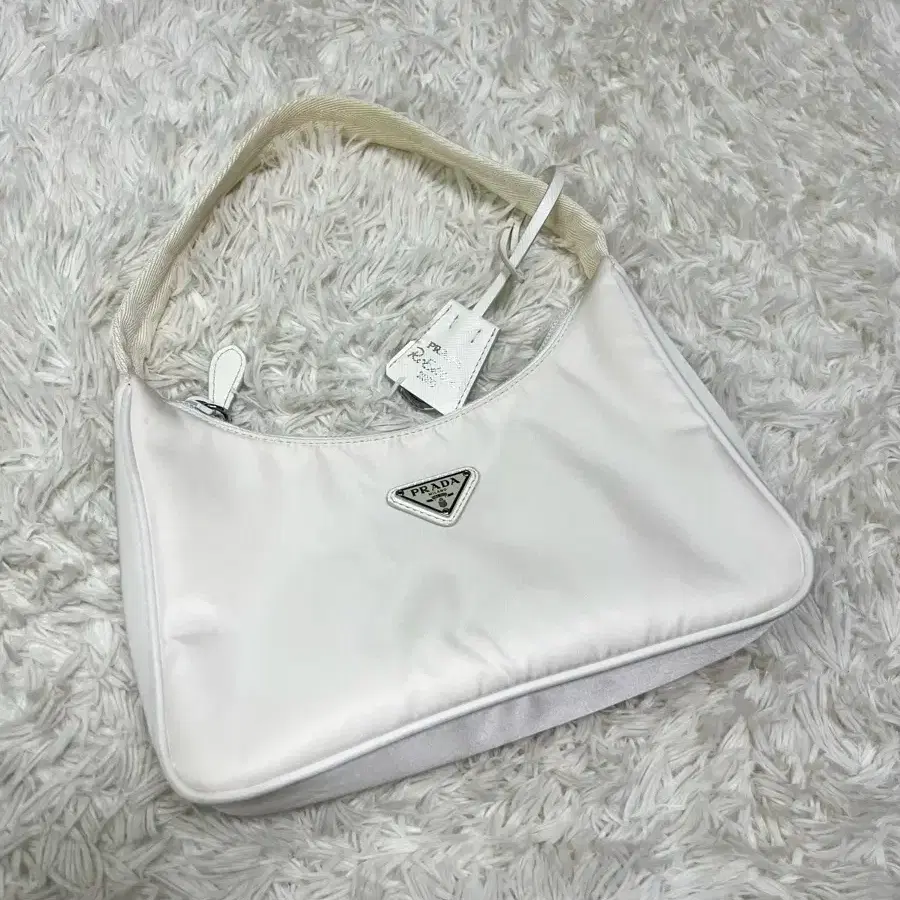 Prada Re-Edition 2000 Re-Nylon Shoulder Bag Hobo Bag