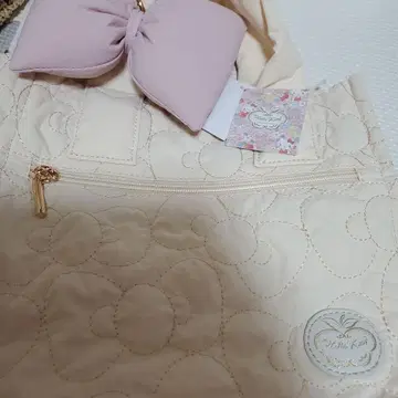 키티 퀼팅 숄더백