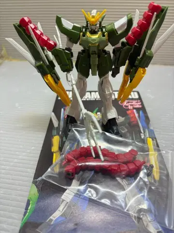 HG 구 키트 신기동전기 건담W EW 1/144 건담 나탁 완성품
