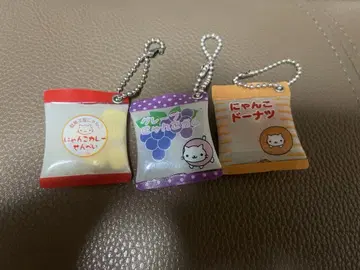 헤이세이 레트로 산엑스 냥냥냥코 바스락 스트랩