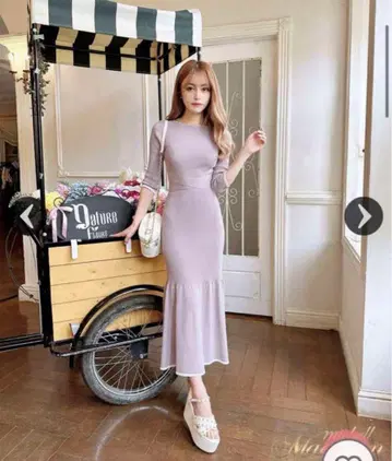 미셸 마카롱 크로스 리본 니트 롱 원피스 머메이드