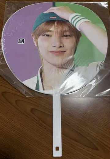 StrayKids JYP JAPAN POPUP 2024 부채 아이엔