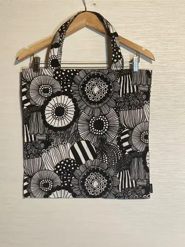 marimekko/흑백 꽃무늬 토트백