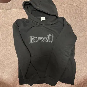 BlessU 블랙 후드티 M 사이즈 즉시 완판 아이템