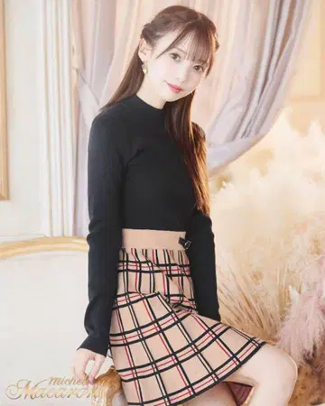 미셸 마카롱 체크 플리츠 니트 원피스