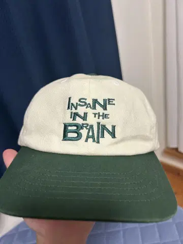 HUF INSANE IN THE BRAIN 캡