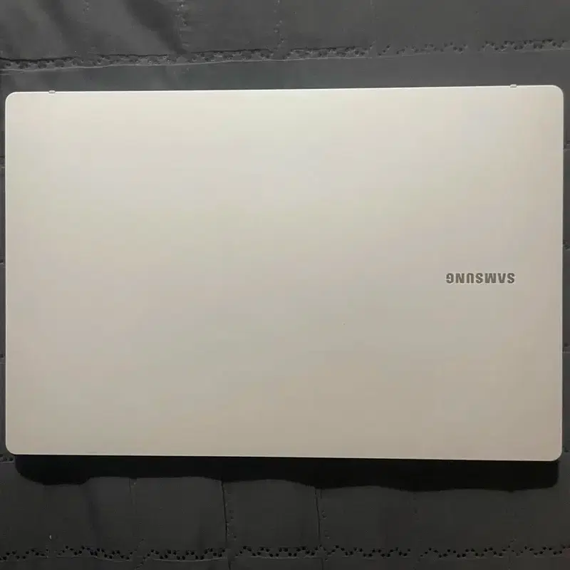 삼성 갤럭시북 2 (모델명-NT550XEZ)