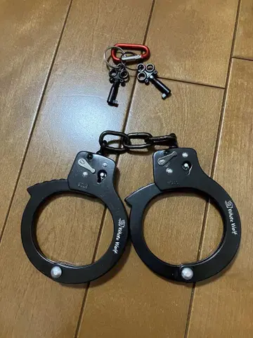 수갑 화이트 울프