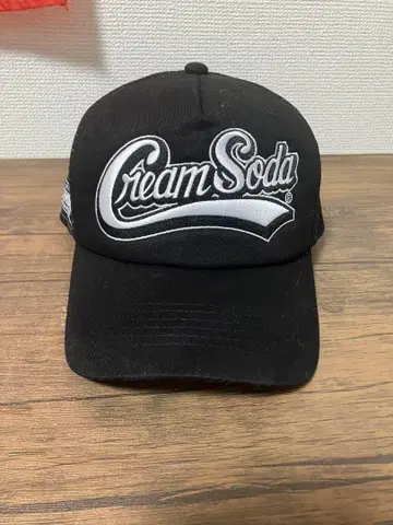 크림 소다 로고 캡