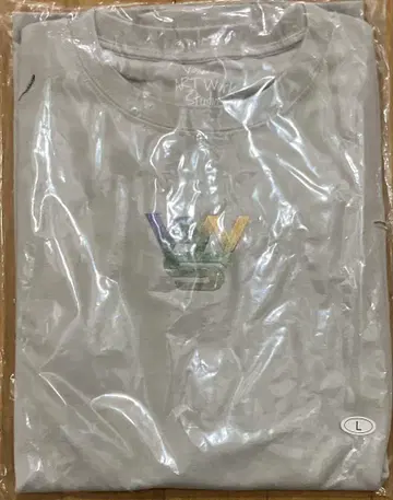 [ 미개봉 ] VAUNDY 로고T셔츠 사이즈L