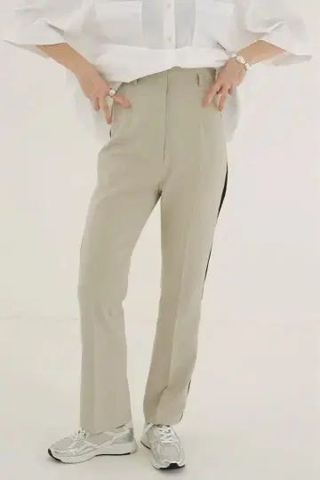 CLANE/클라네/HIGH WAIST SIDE LINE PANTS