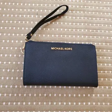 MICHAEL KORS 블랙 장지갑