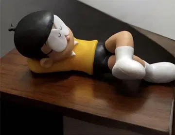 진구(노비타) 피규어 낮잠