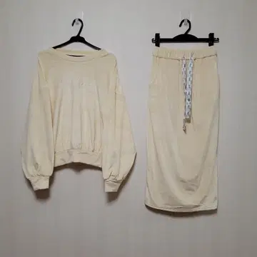 [ 새상품급 ] AMATERAS 크림색 셋업