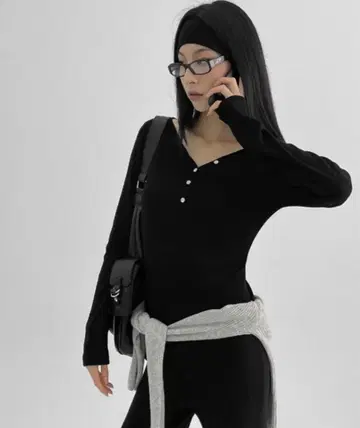 BLACKUP 켈리쉬 리브 버튼 긴팔 T셔츠