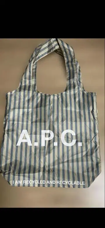 A.P.C. 스트라이프 에코백