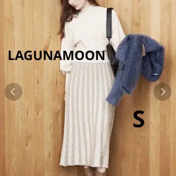 LAGUNAMOON 다이아 무늬 핏앤플레어 니트 원피스