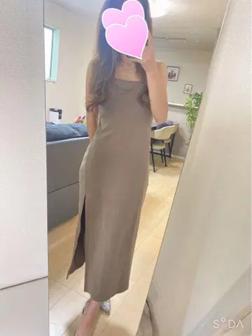 GYDA 모카 브라운 등 파임 롱 원피스