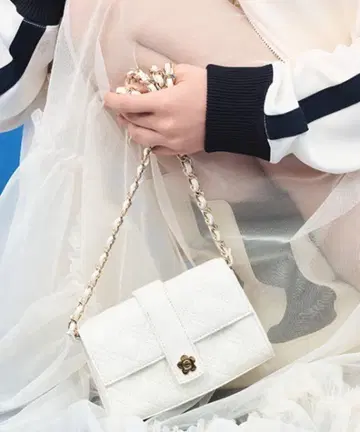 [ LILY BROWN x MARY QUANT ] 체인 미니백 화이트