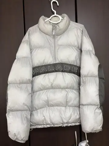 PALACE 퍼프 자켓