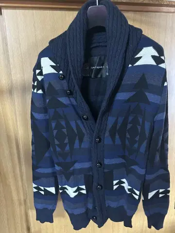 1 piu 1 uguale 3 네이비 계열 울 가디건