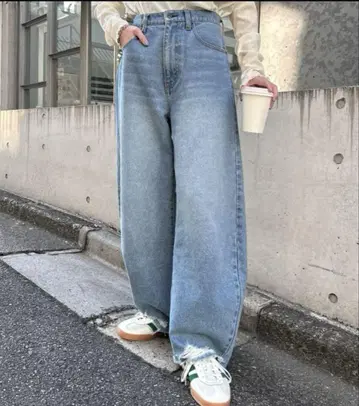새상품급 차오패닉 티피 커브 데님