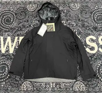 Goldwin0 l Goretex 3L jacket black