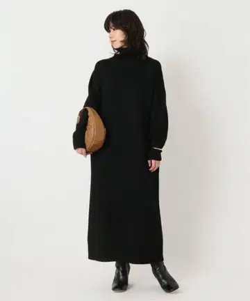[ 미사용급 ] 두지엠 클라세 터틀넥 원피스 블랙 캐시미어