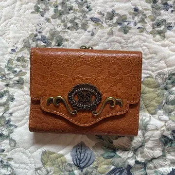 ANNA SUI 레이스 지갑