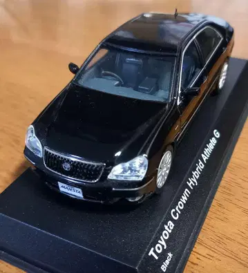 중고 자동차 모형 도요타 크라운 마제스타 블랙