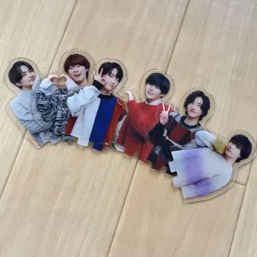 아크릴 스탠드 6인의 아이돌