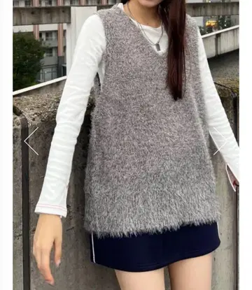 로데오 크라운 샤기 니트 베스트