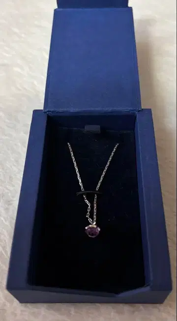 스와로브스키 퍼플 계열 목걸이 새상품급