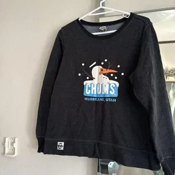 CHUMS 트레이닝복