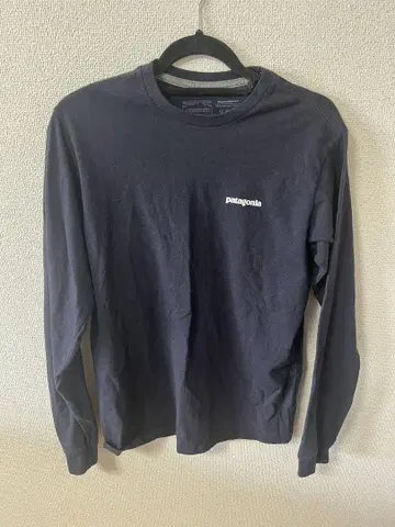 patagonia 네이비 긴팔 티셔츠 XS