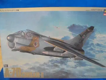 A-7D 커세어 II 1/48 모델 키트